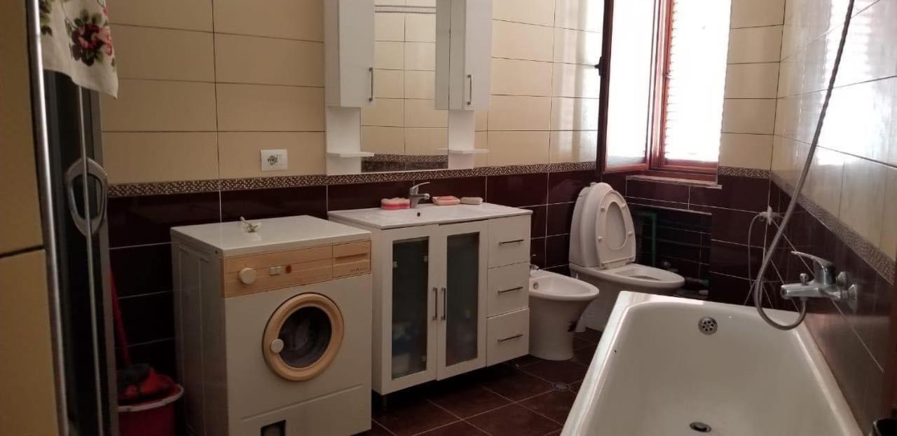 דורס Port Side Rooms מראה חיצוני תמונה