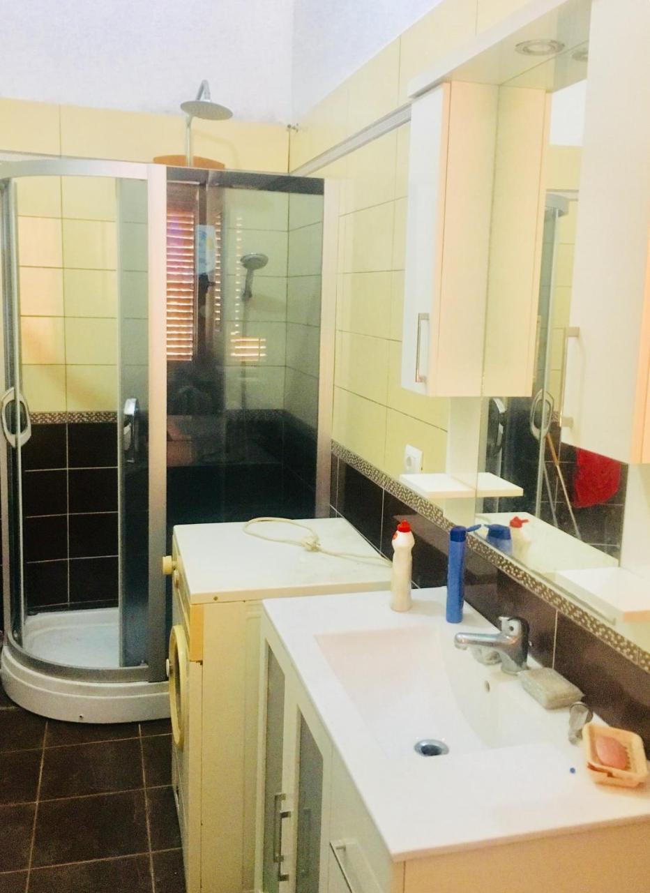 דורס Port Side Rooms מראה חיצוני תמונה