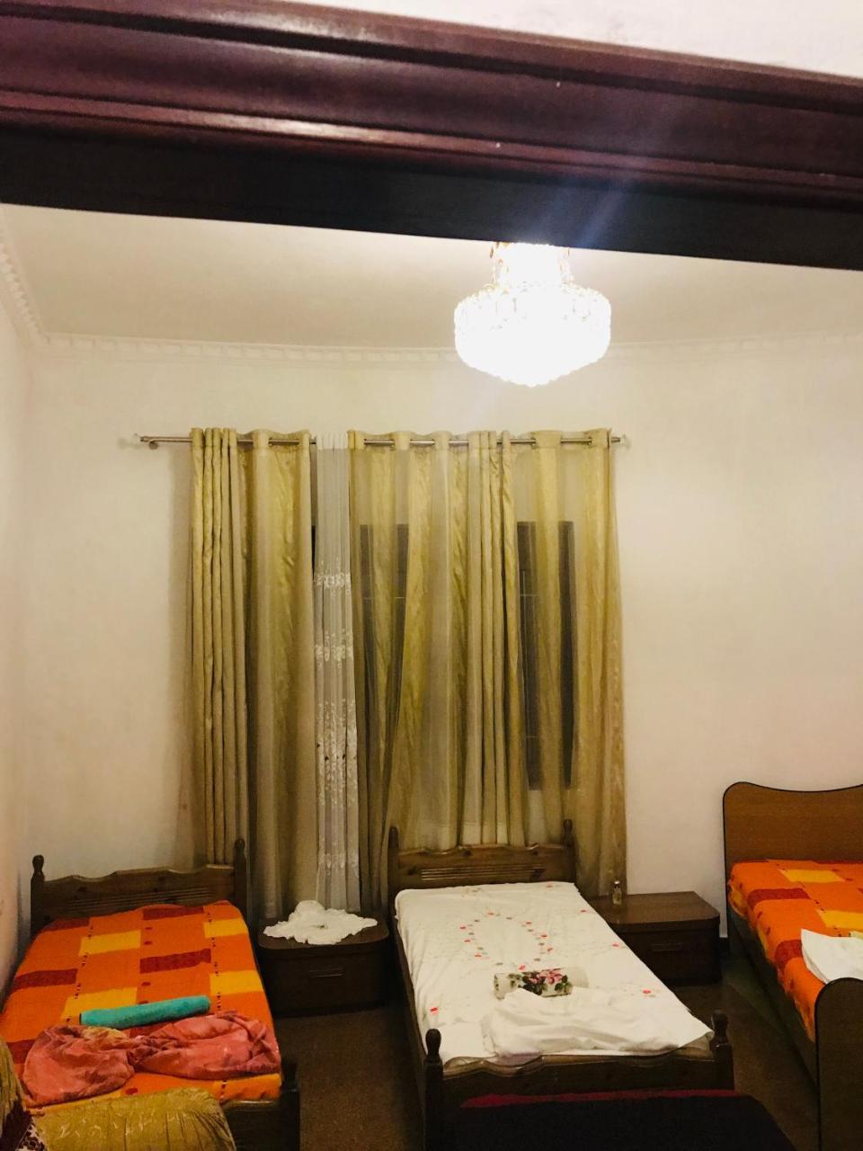 דורס Port Side Rooms מראה חיצוני תמונה