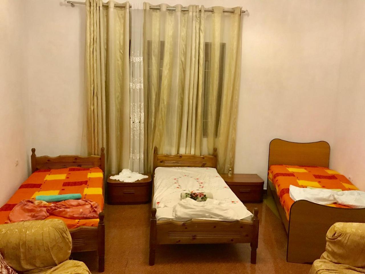 דורס Port Side Rooms מראה חיצוני תמונה